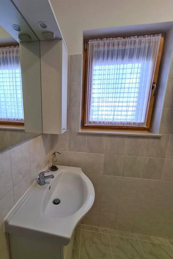 Apartments Ana Медулин Екстериор снимка
