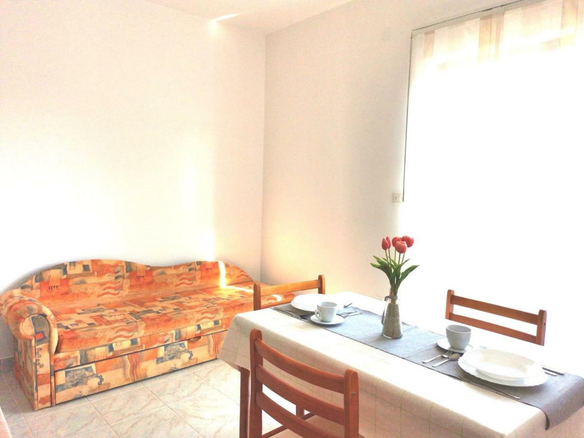 Apartments Ana Медулин Екстериор снимка