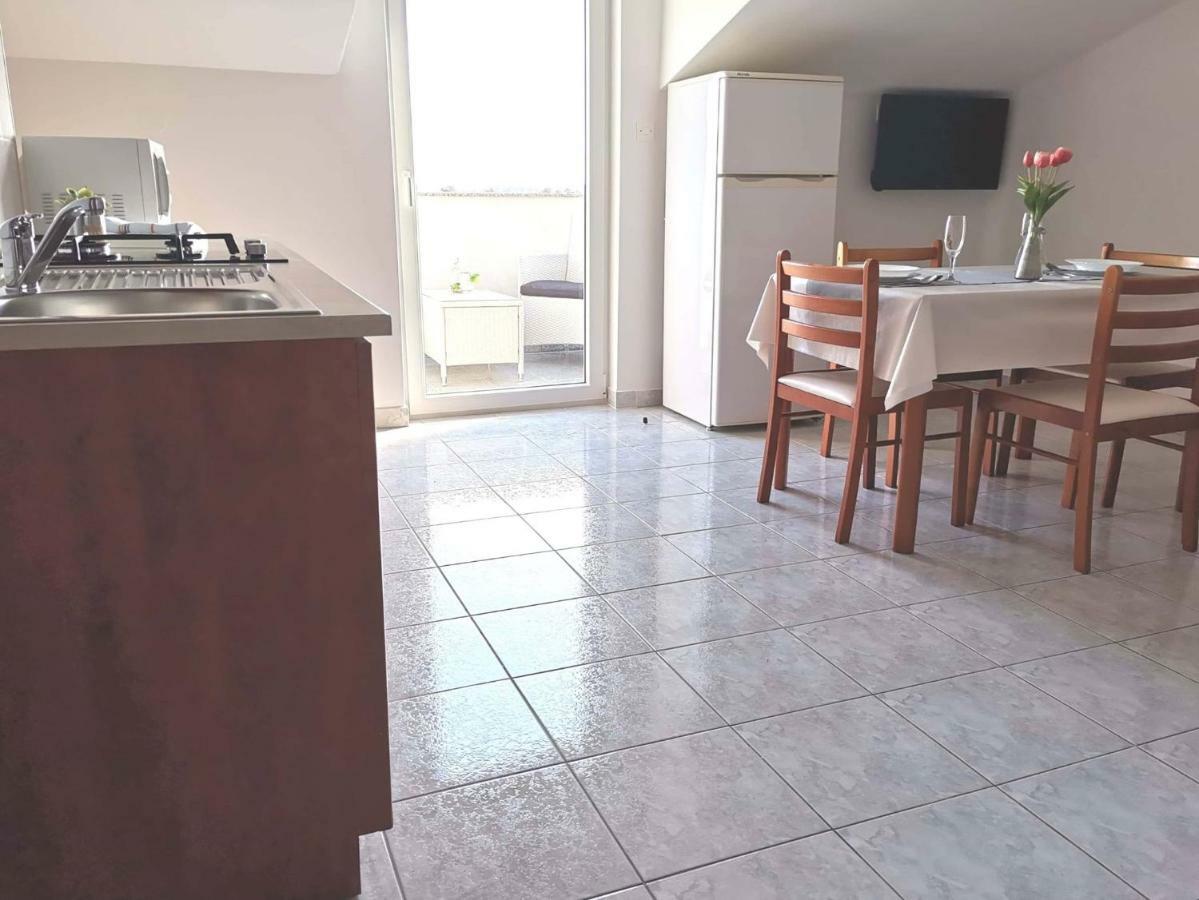 Apartments Ana Медулин Екстериор снимка